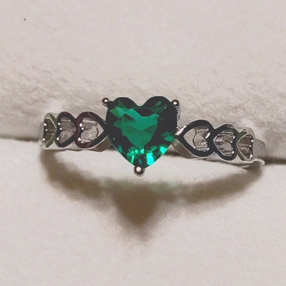 Jewelry - Dainty Lab Created Green Heart Ring